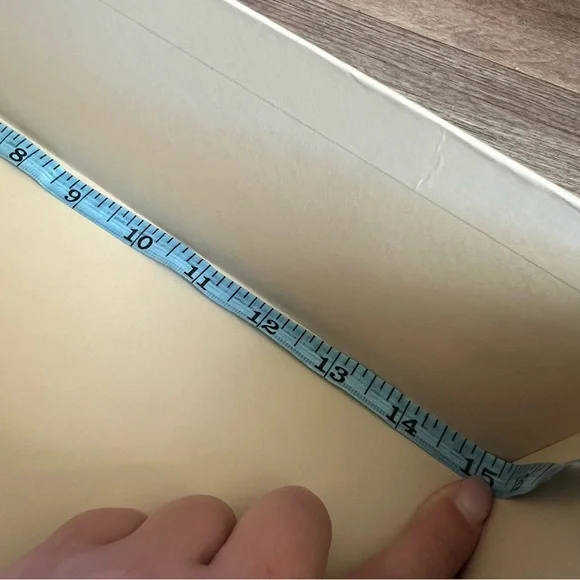 Louis Vuitton Large Box - Picture 7 of 11